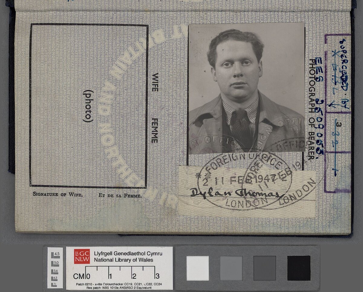 Pedwerydd tudalen pasport Dylan.
