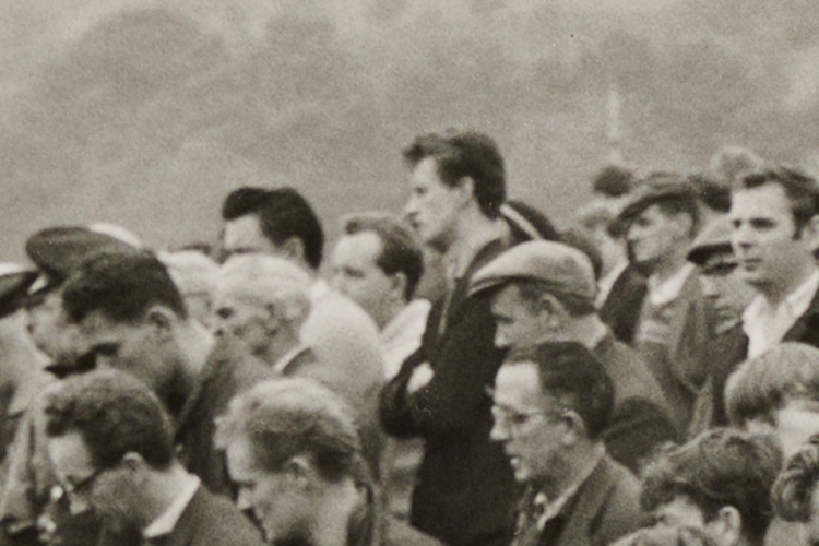 Trigolion Aberfan yn gweld yr ymdrechion achub